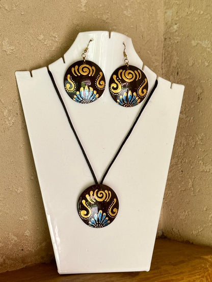 IN BLUE PENDANT SET WITH EARRINGS